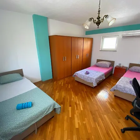 Sundari Hostel