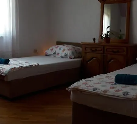 Sundari * Mostar