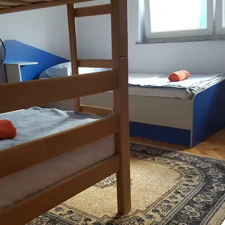 Sundari * Mostar